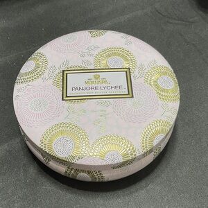 Voluspa Panjore Lychee Candle in Pink and Gold Tin